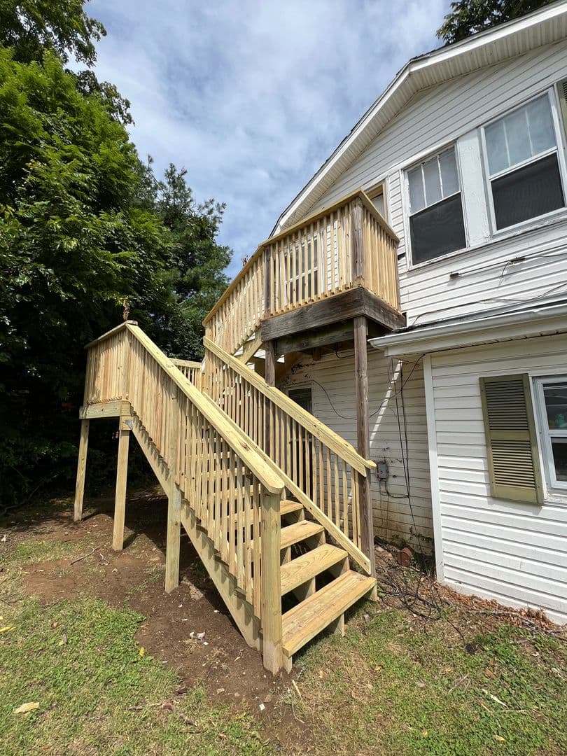 Bloomington House: 510 E. Smith Ave. Apt. 3