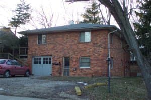 Bloomington Apartment: 218 S. Roosevelt