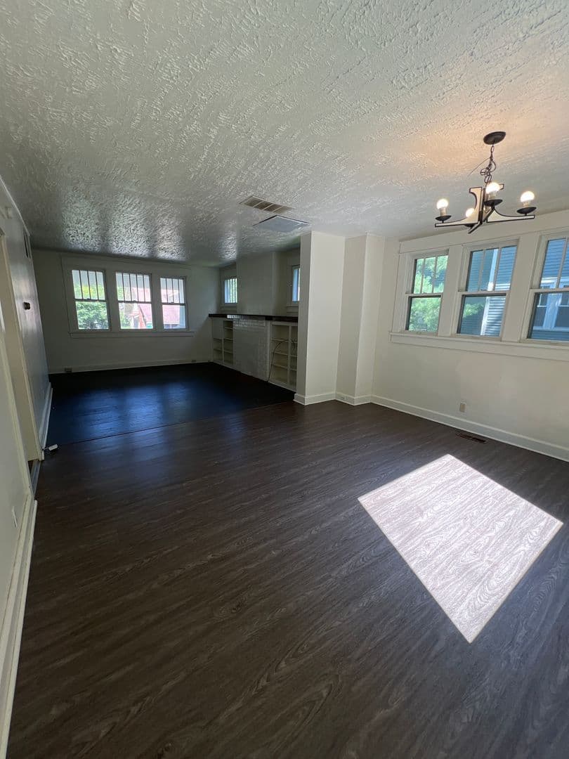 Bloomington House: 523 S. Park