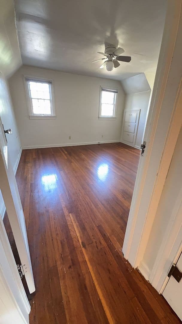 Bloomington House: 114 E. 19th St