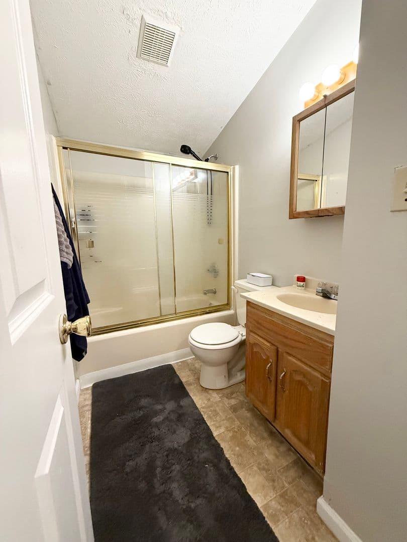 Bloomington House: 509 Duncan Drive