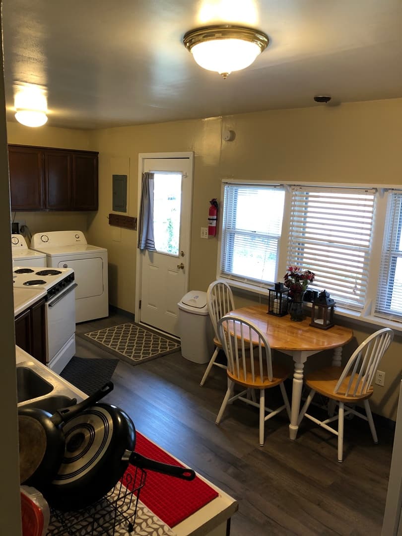 Bloomington House: 405 N Hillsdale Drive