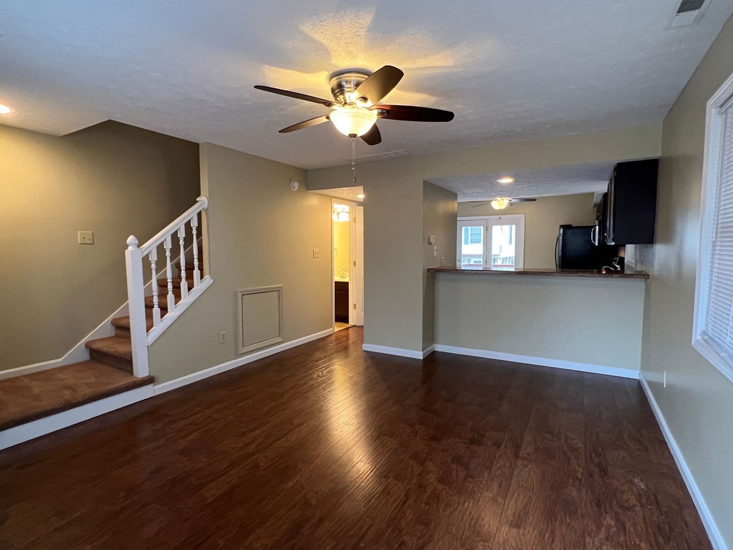 Bloomington House: 762 Sherwood Hills Drive