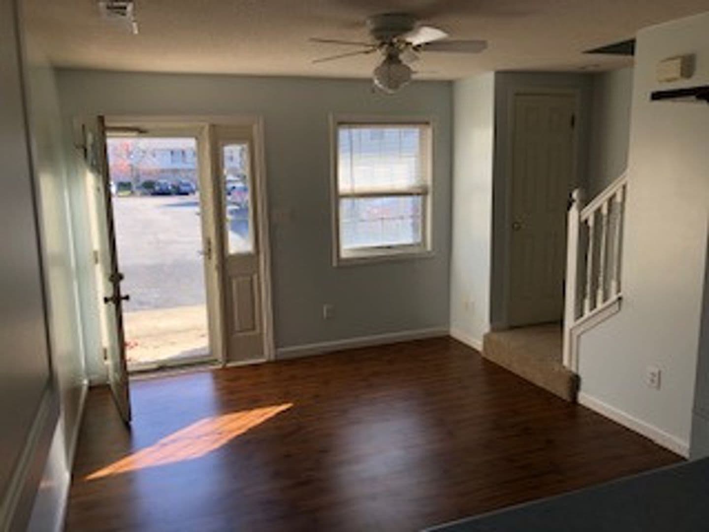 Blomington House: 3354 Oaklawn Circle, S