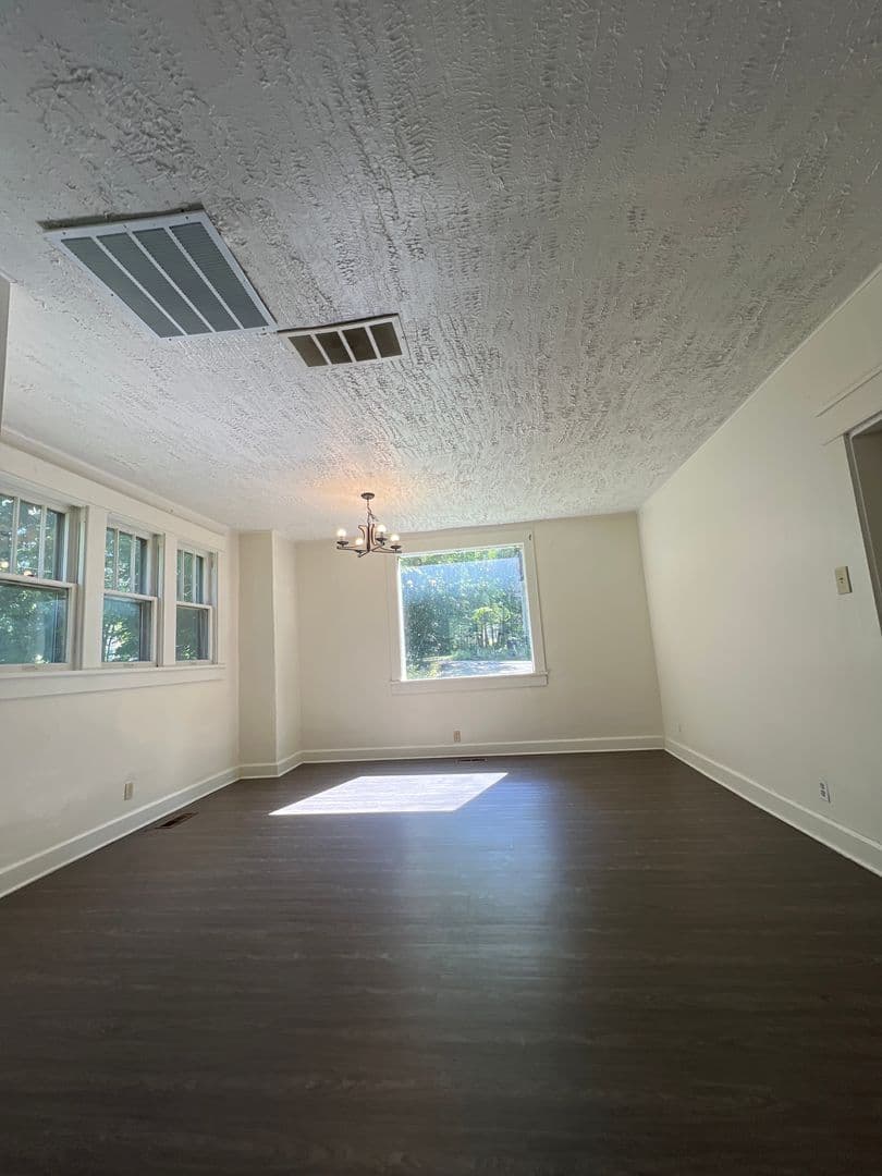 Bloomington House: 523 S. Park