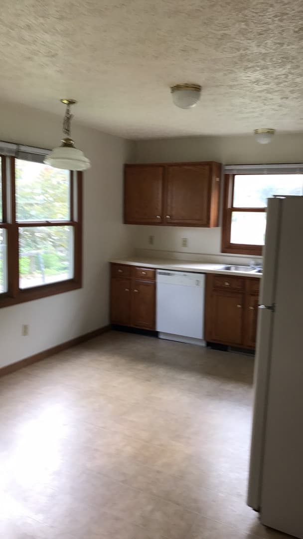Bloomington House: 500 Eastside Drive