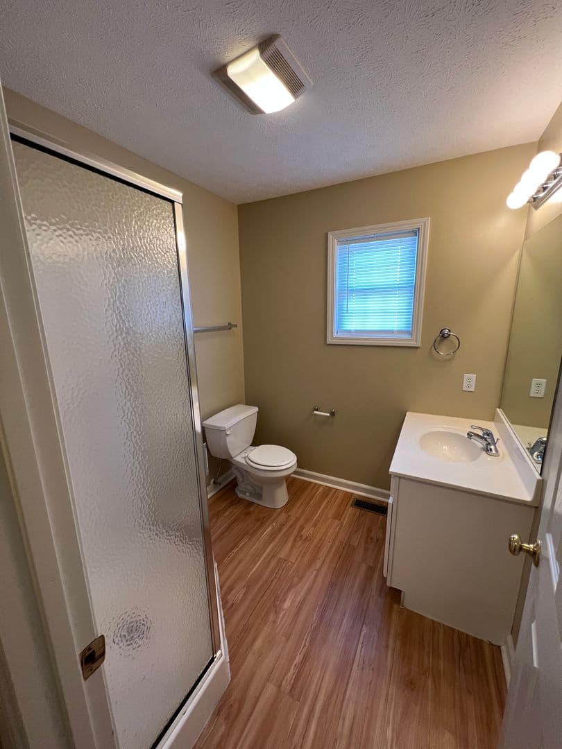 Bloomington House: 3489 Oaklawn Circle