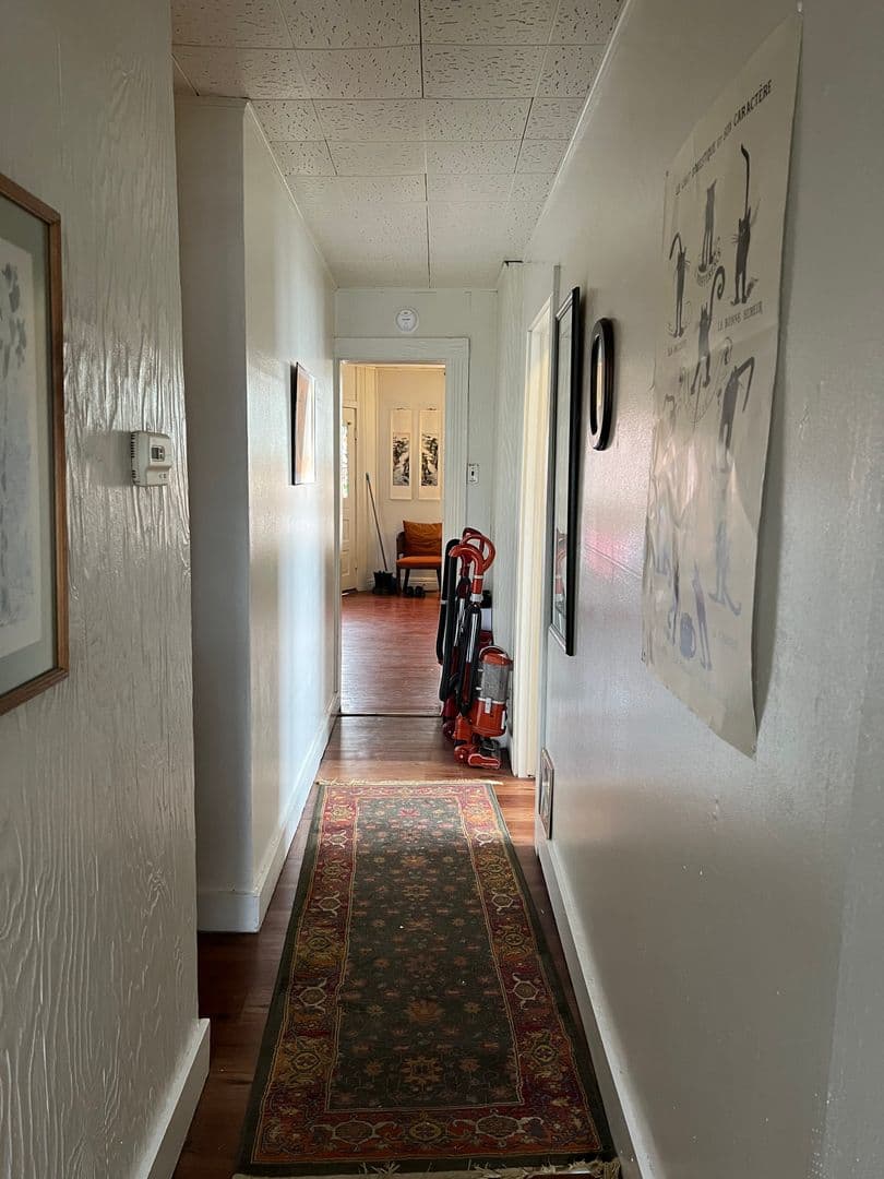 Bloomington House: 510 E. Smith Ave. Apt. 2