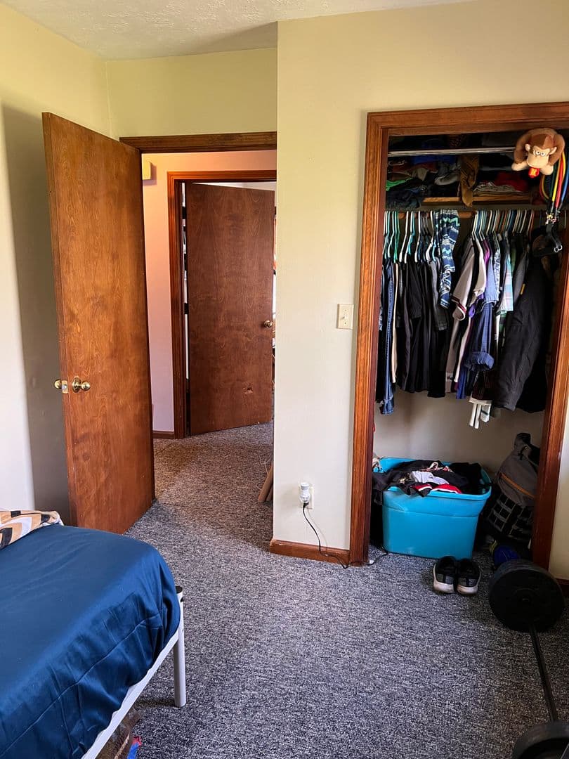 Bloomington House: 111 E Wylie Downstairs