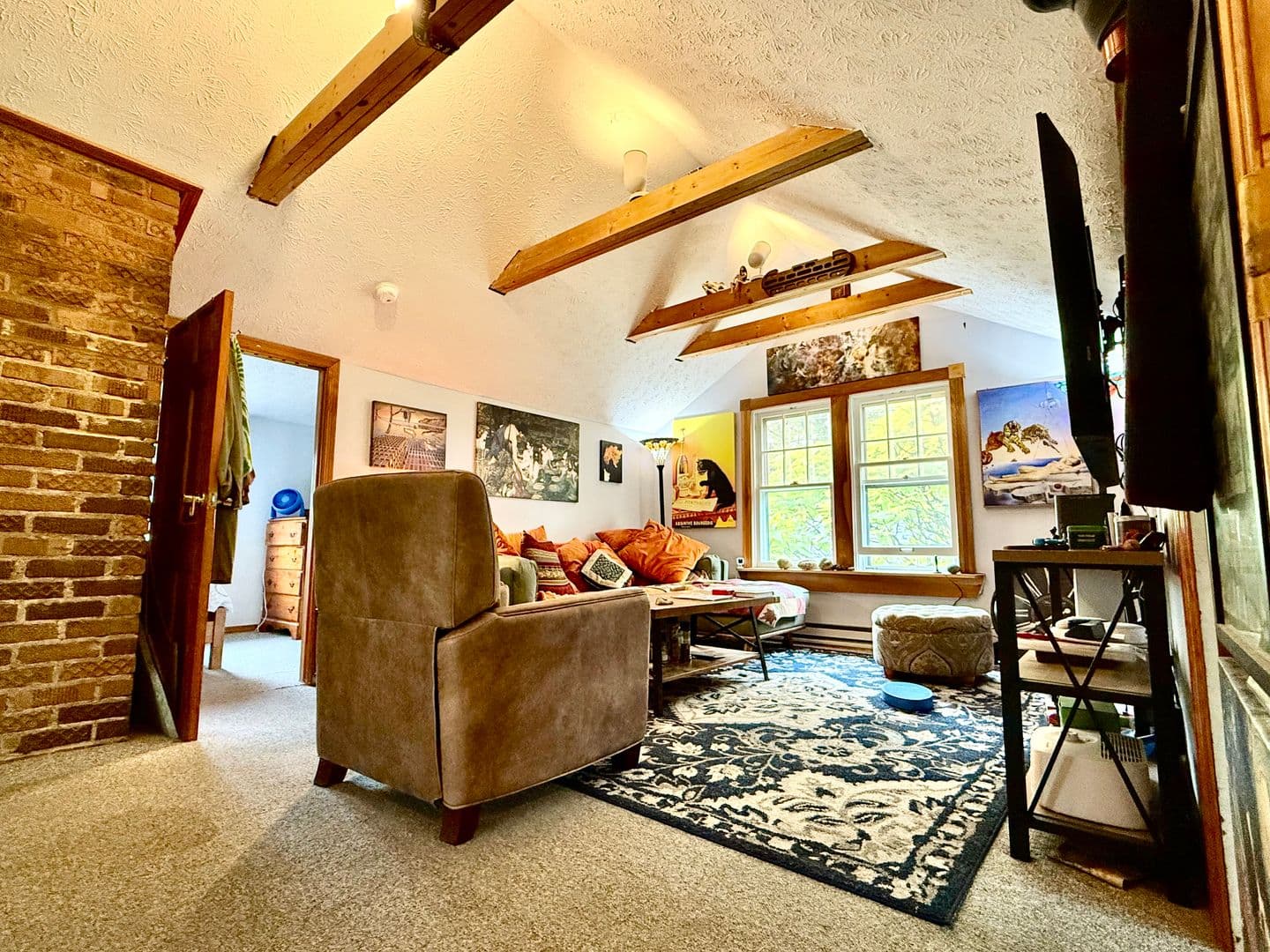 Bloomington House: 111 1/2 E. Wylie St- Upstairs