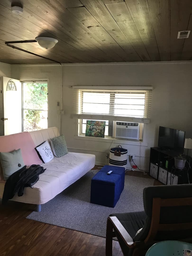 Bloomington House: 134 N. Clark