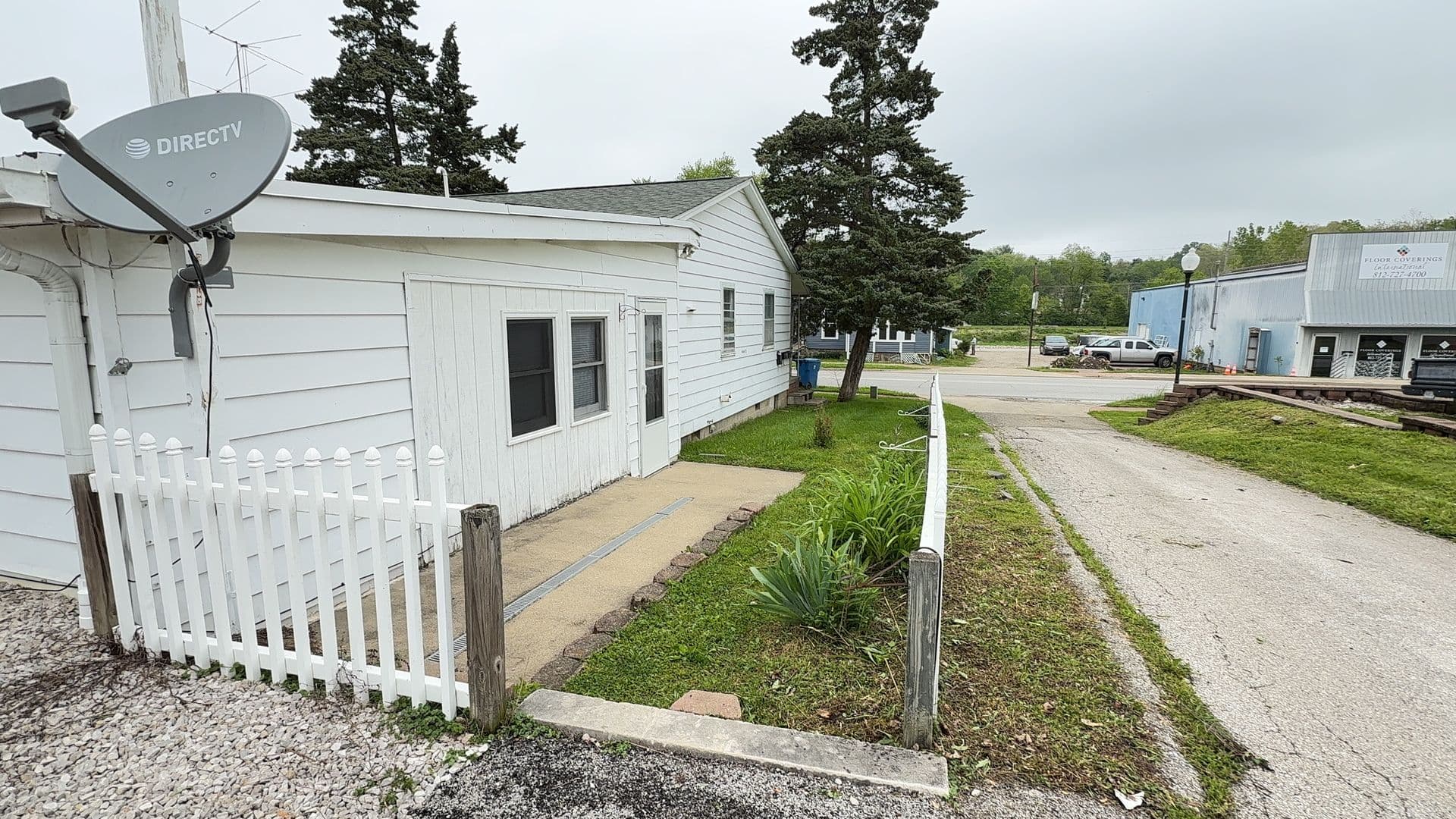 Ellettsville House: 115 W. Temperance Unit # 3