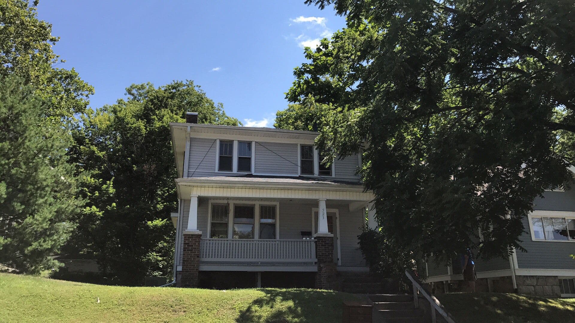Bloomington House: 523 S. Park
