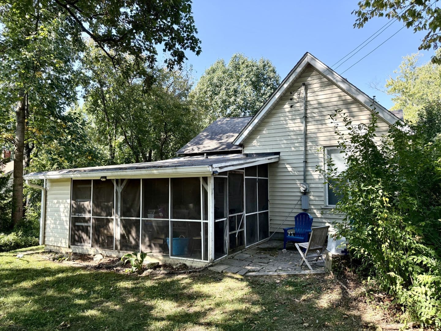 Bloomington House: 341 S Jackson St