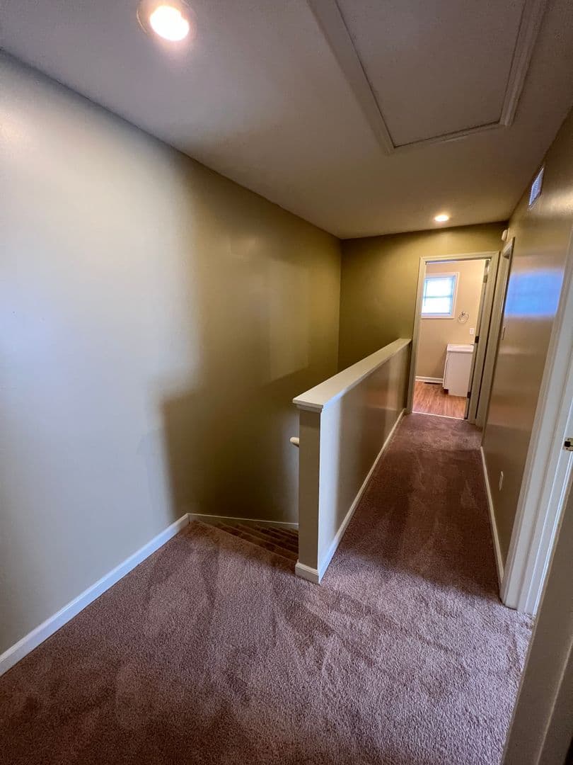 Bloomington House: 3489 Oaklawn Circle