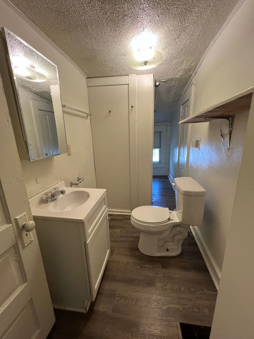 Bloomington House: 805 N. Park