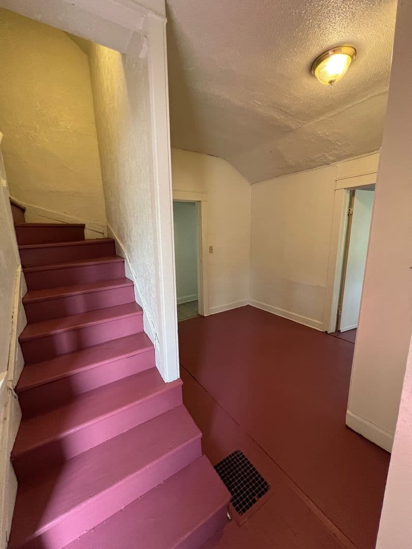 Bloomington House: 805 N. Park