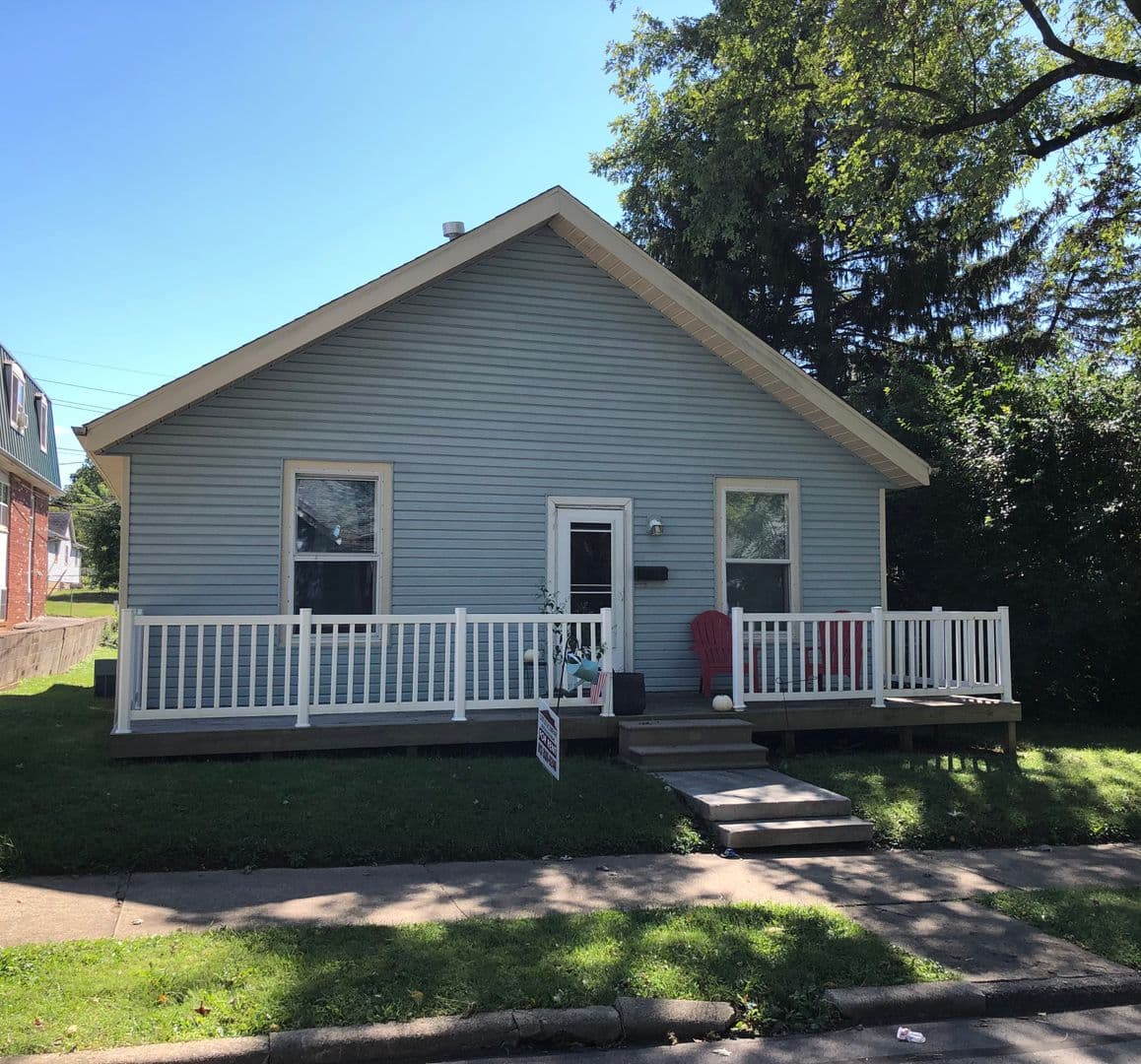Bloomington House: 216 E. 15th St.