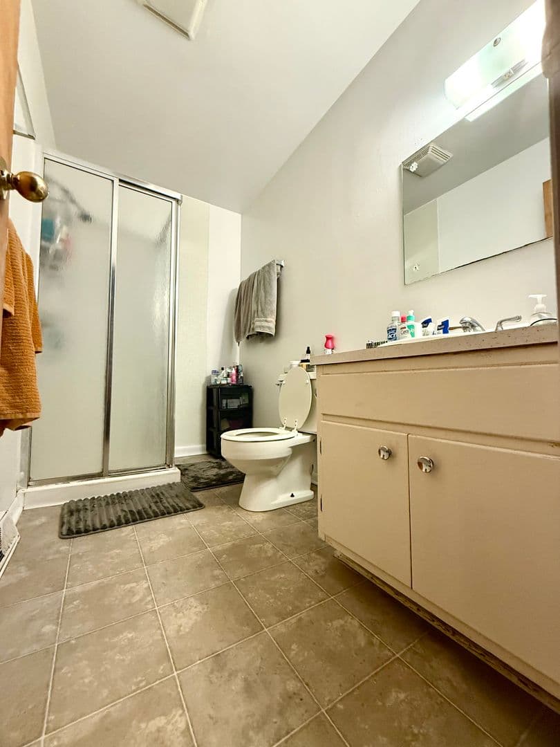 Bloomington House: 717 Eastside Drive