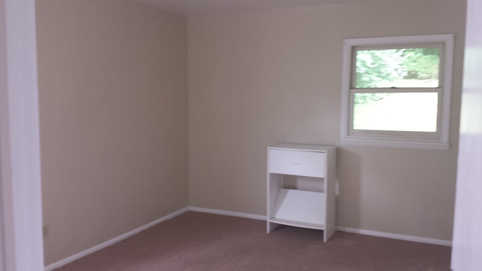 Bloomington House: 3301 N Valleyview Drive