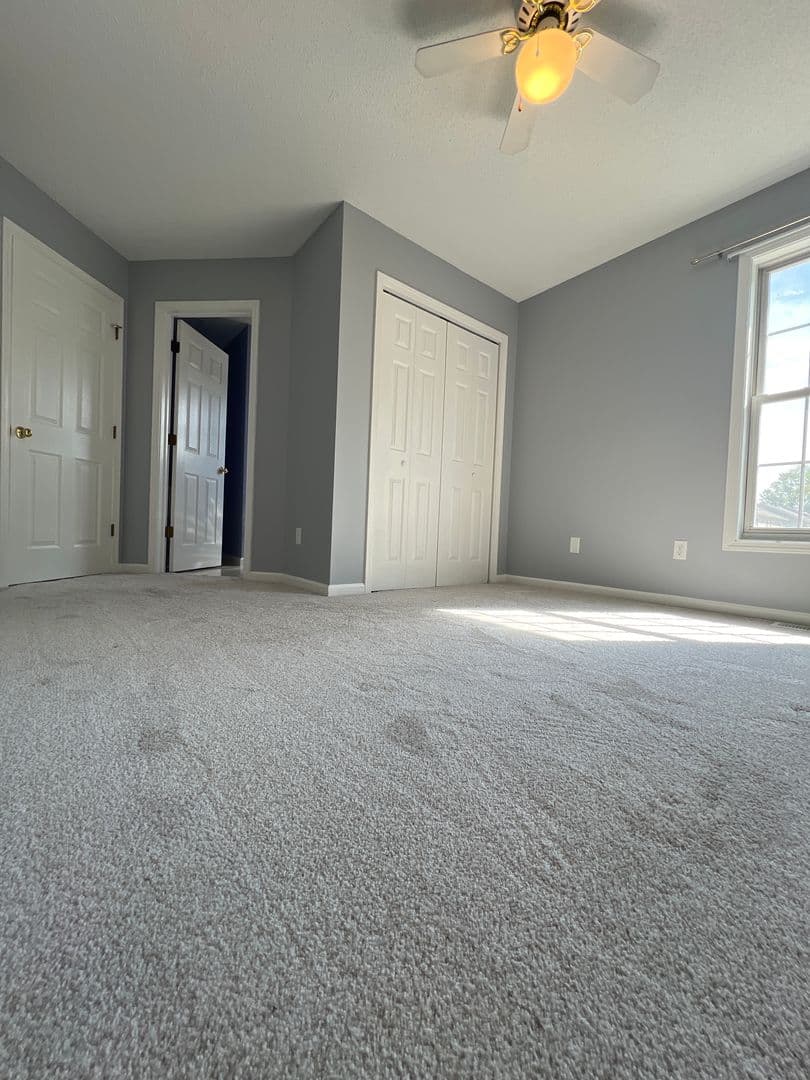 Bloomington House: 852 E Sherwood Hills Drive