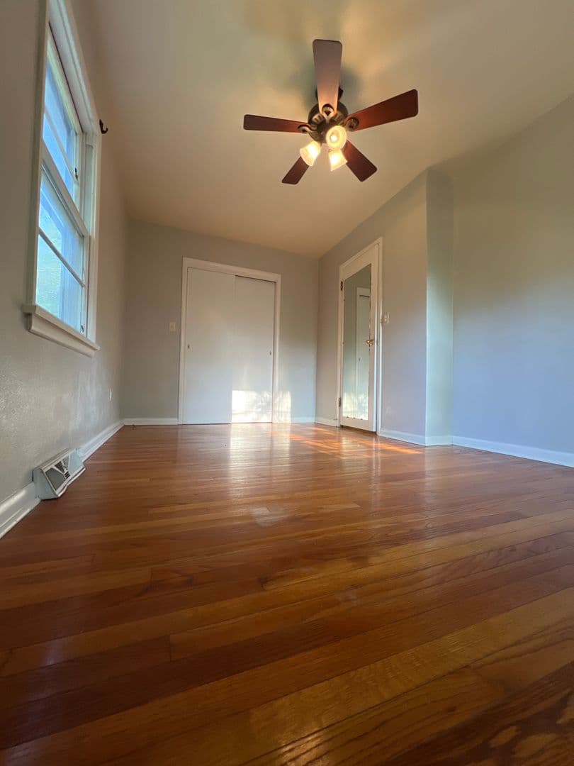 Bloomington House: 1814 E. Southdowns