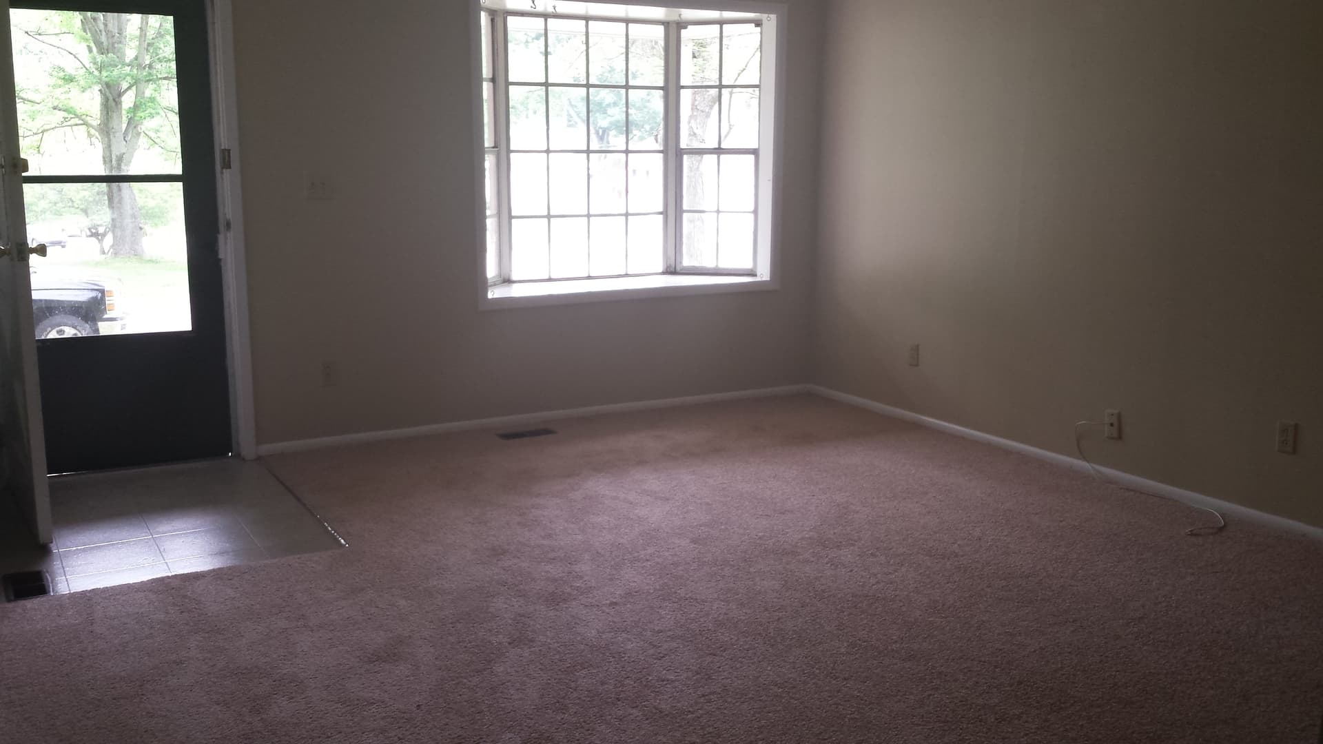 Bloomington House: 3301 N Valleyview Drive