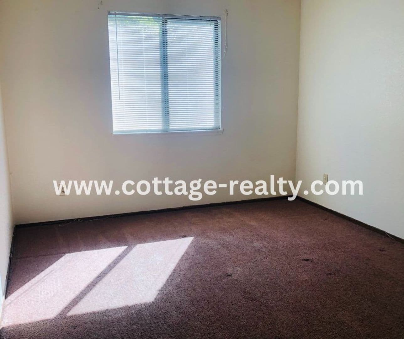 Mckinleyville Apartment: 1431 Larissa Circle