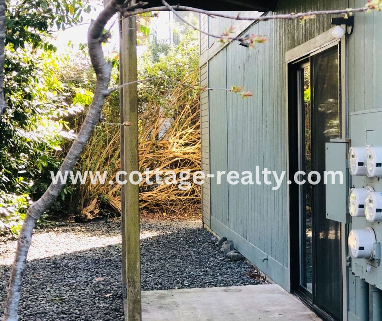 Mckinleyville Apartment: 1431 Larissa Circle