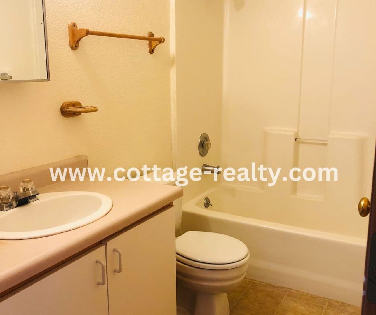 Mckinleyville Apartment: 1431 Larissa Circle