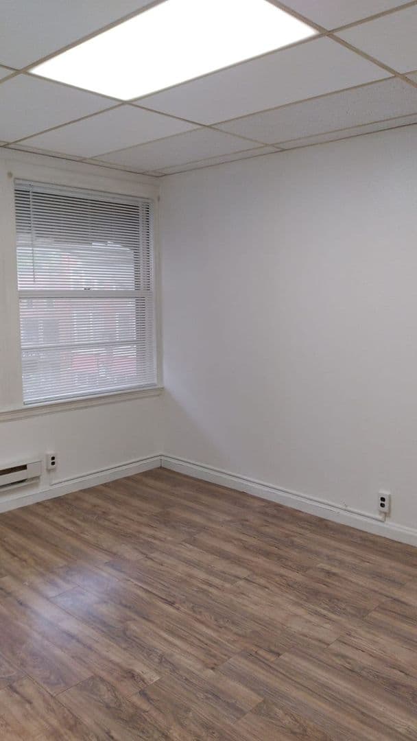 Rumford Apartment: 25 Hartford St