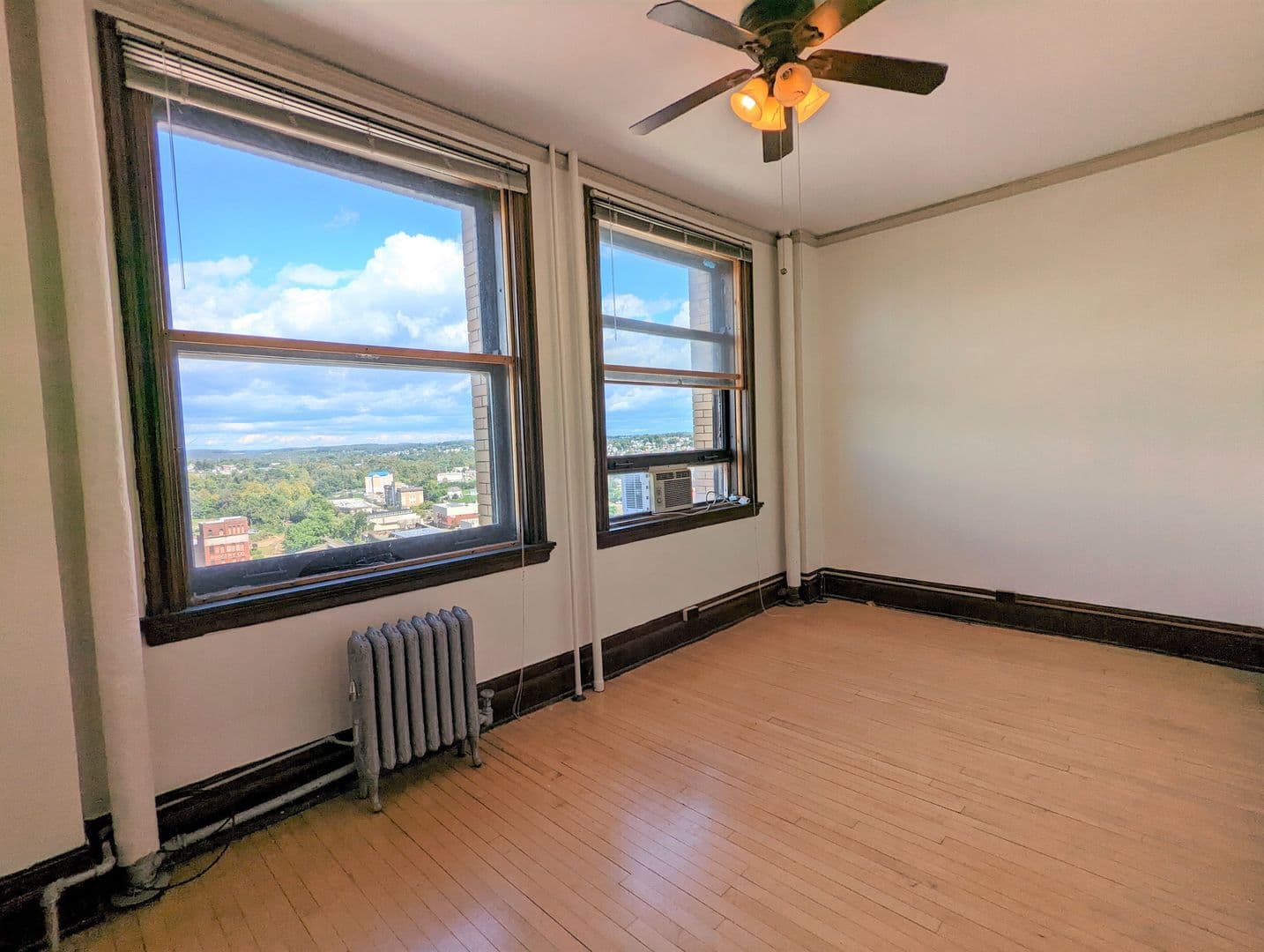 Uniontown Apartment: 48-52 W Main St