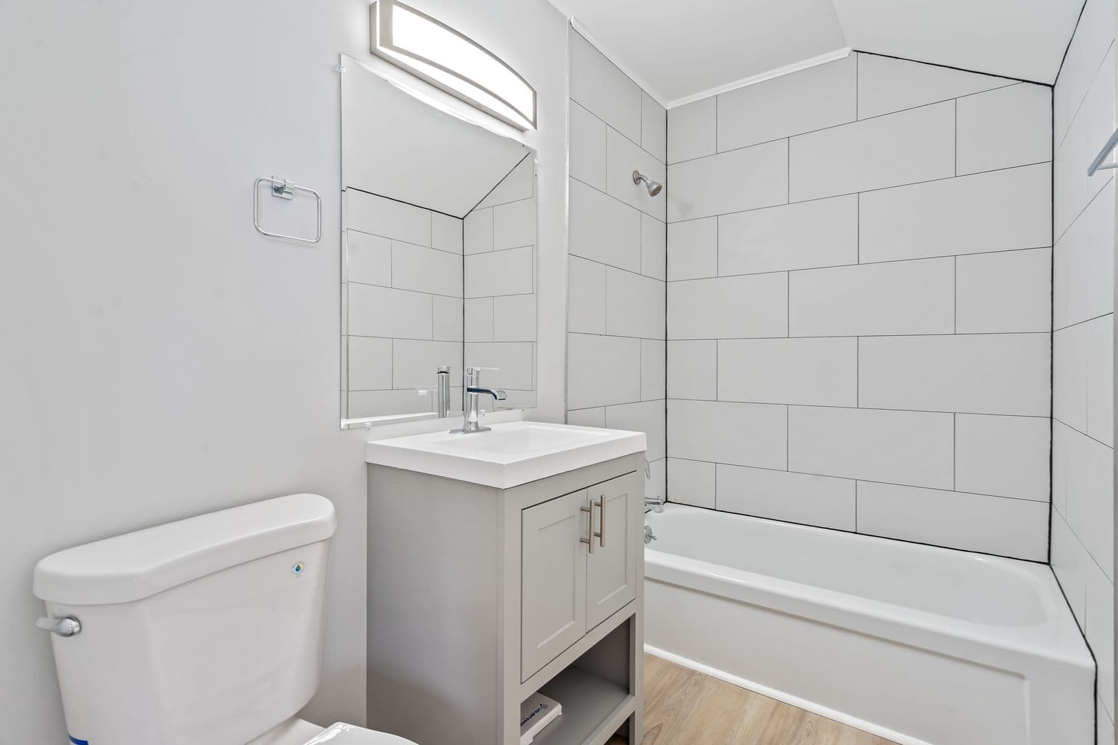 Pittsburgh Apartment: 110 Butler St