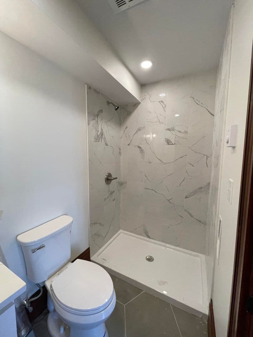 Leominster Apartment: 41 Summer St