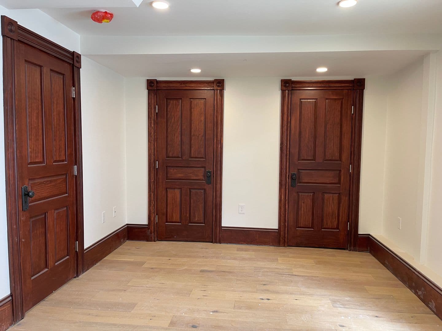 Leominster Apartment: 41 Summer St
