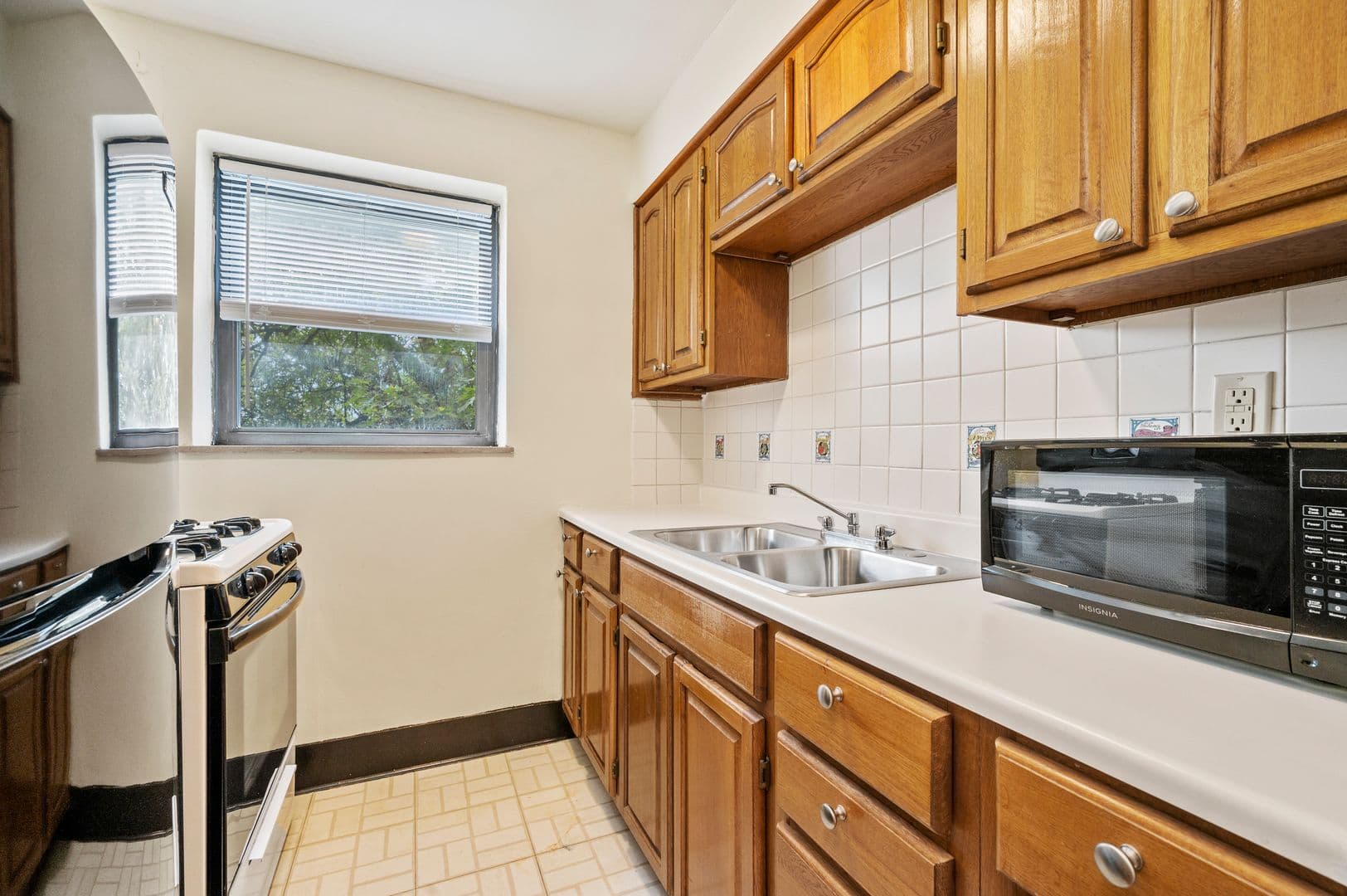 Pittsburgh Apartment: 3336 Brownsville Rd