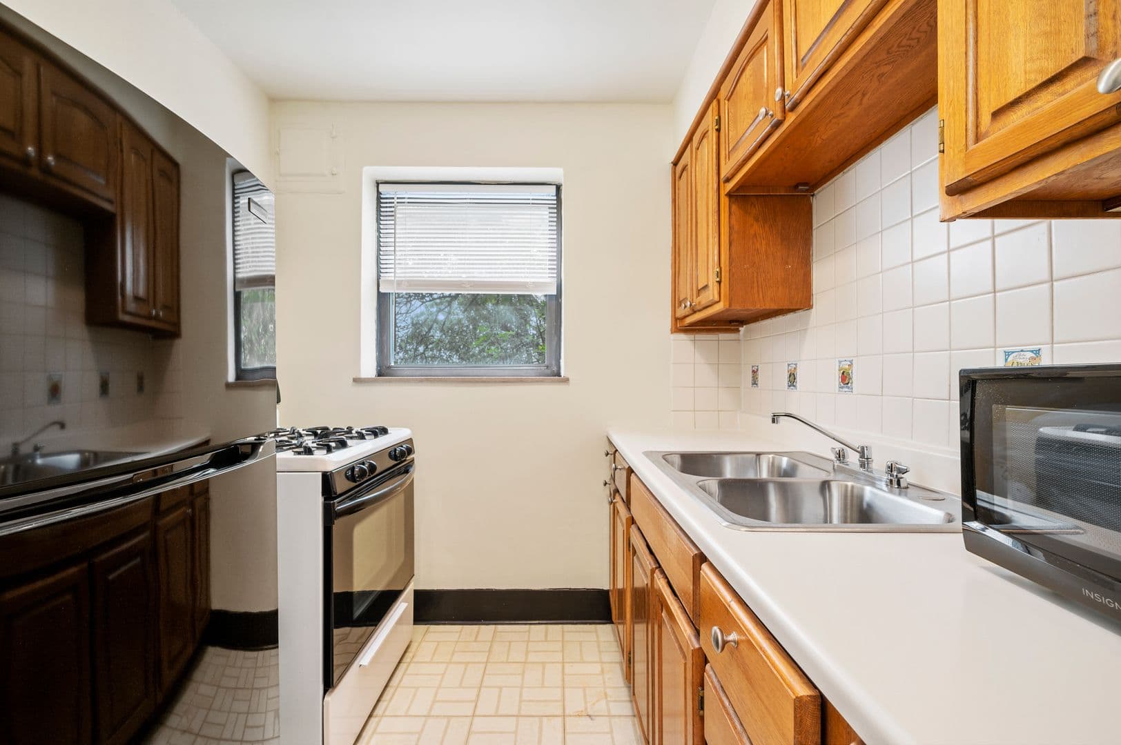 Pittsburgh Apartment: 3336 Brownsville Rd