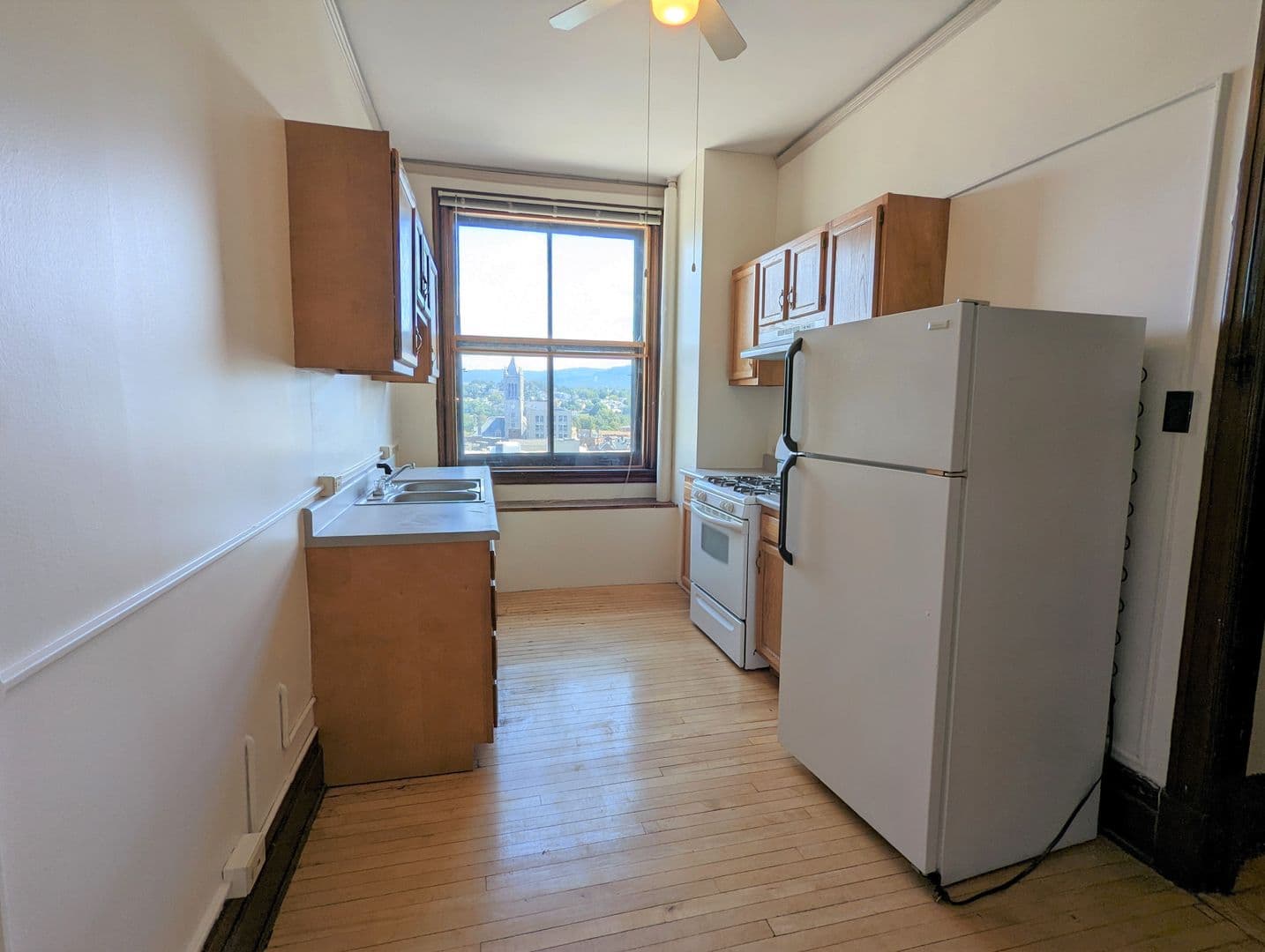 Uniontown Apartment: 48-52 W Main St