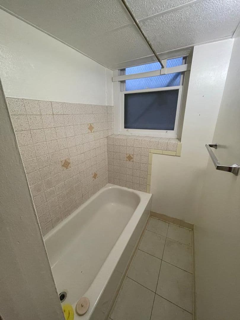 Pittsburgh Apartment: 701 Brownsville Rd