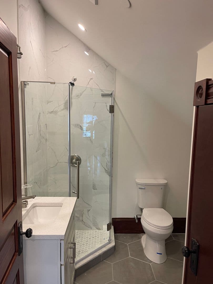 Leominster Apartment: 41 Summer St