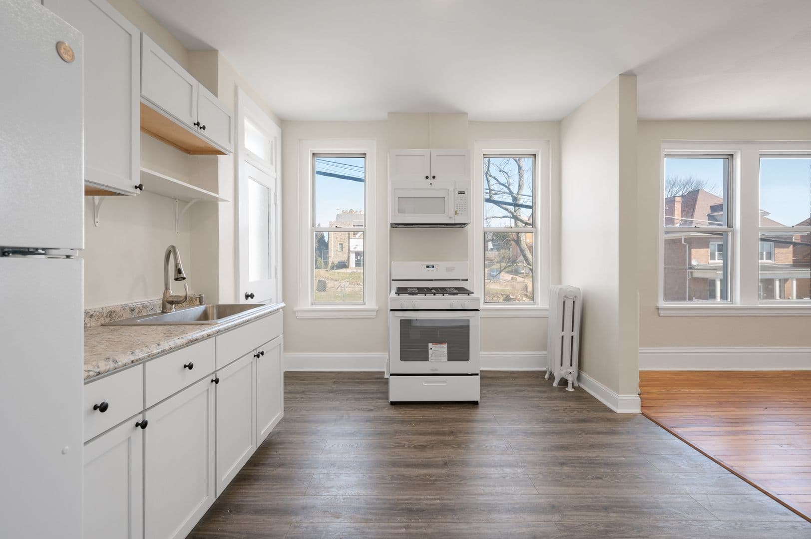 Pittsburgh Apartment: 701 Brownsville Rd