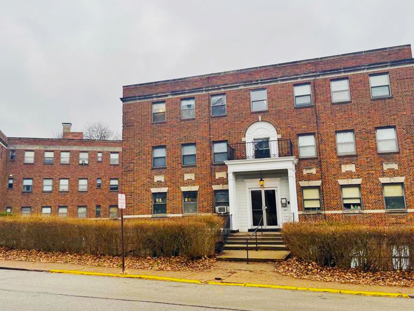 Pittsburgh Apartment: 3336 Brownsville Rd