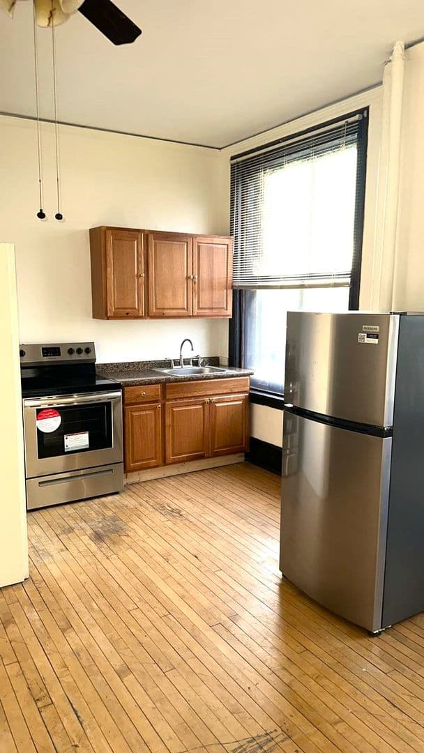 Uniontown Apartment: 48-52 W Main St