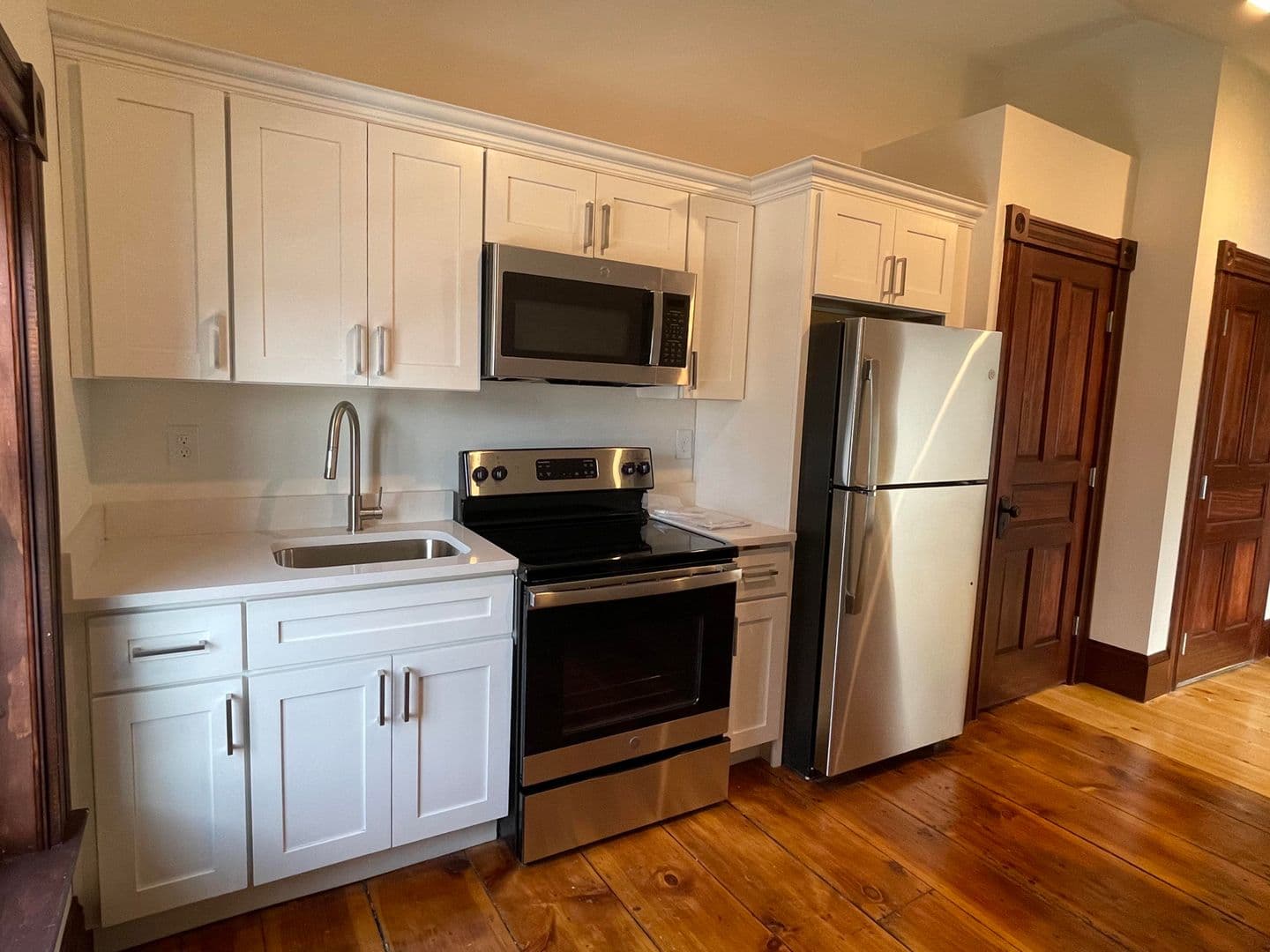 Leominster Apartment: 41 Summer St
