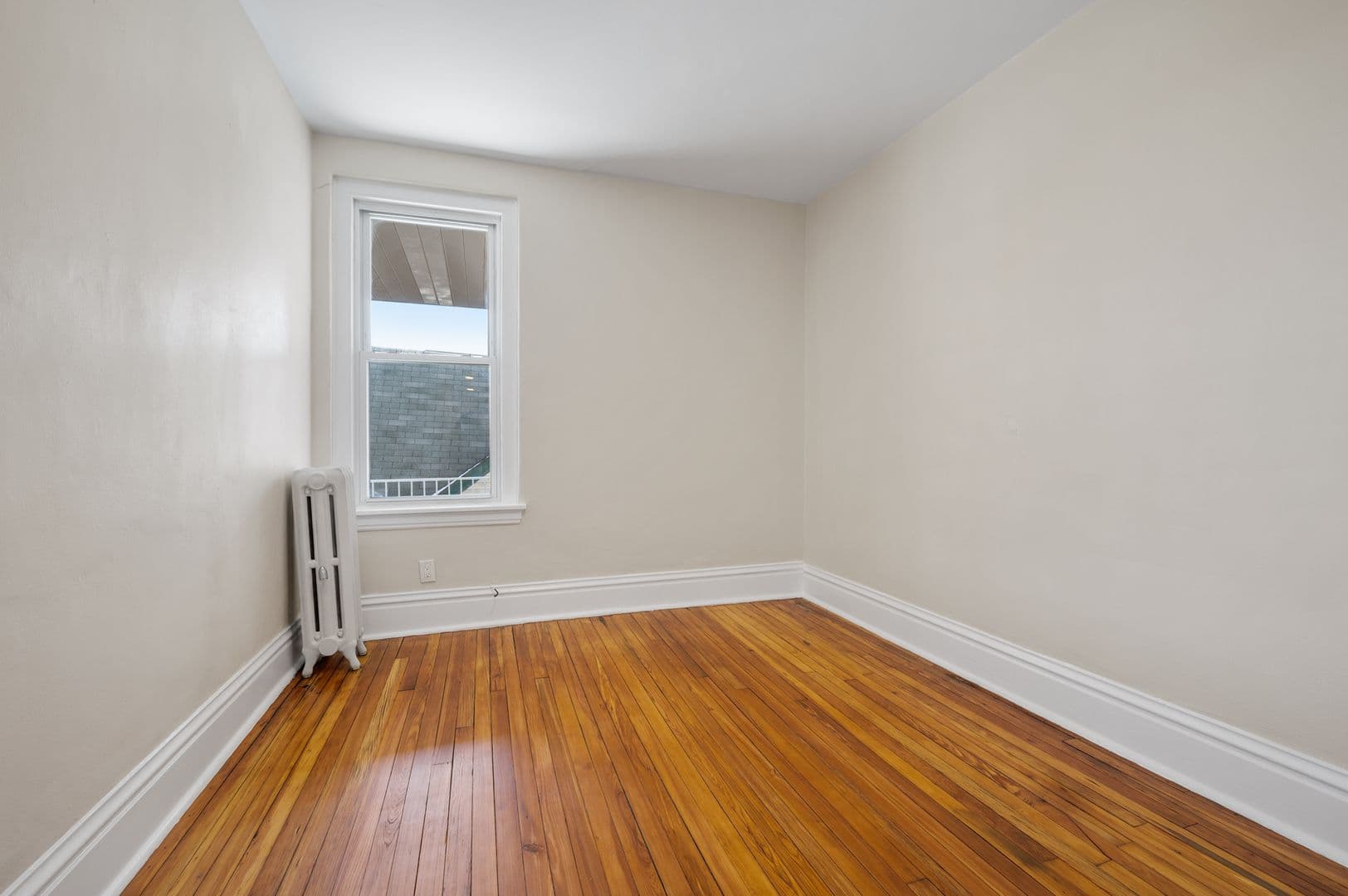 Pittsburgh Apartment: 701 Brownsville Rd