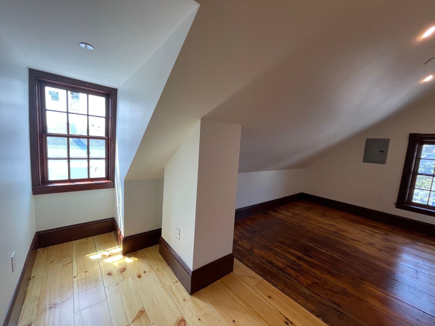 Leominster Apartment: 41 Summer St