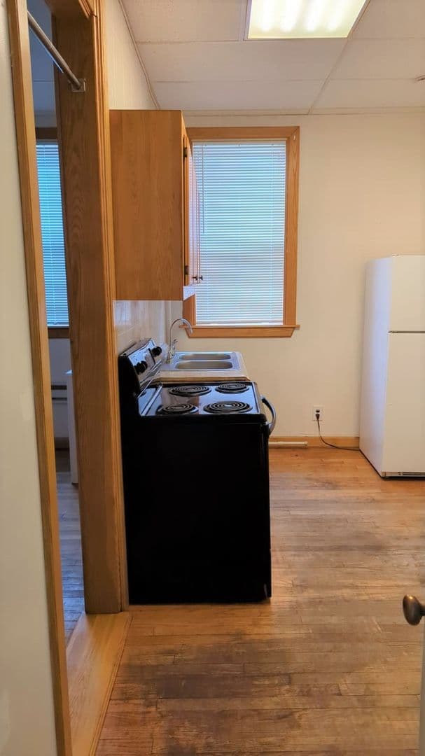 Rumford Apartment: 25 Hartford St