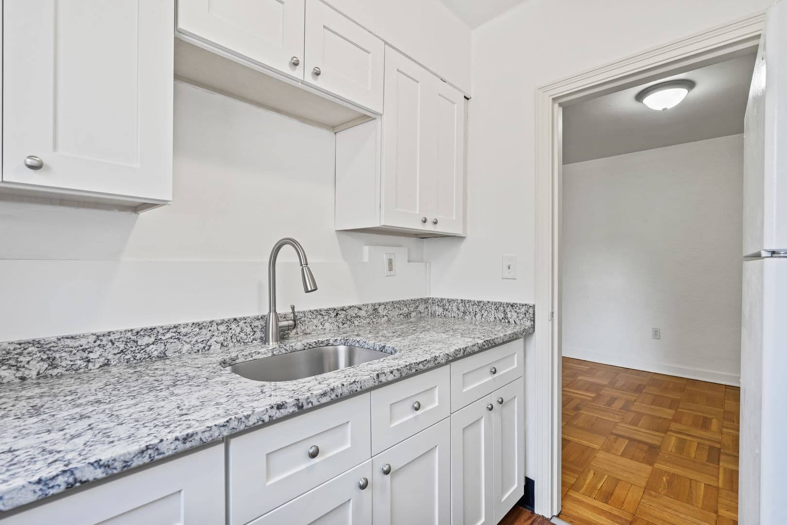 Pittsburgh Apartment: 3336 Brownsville Rd