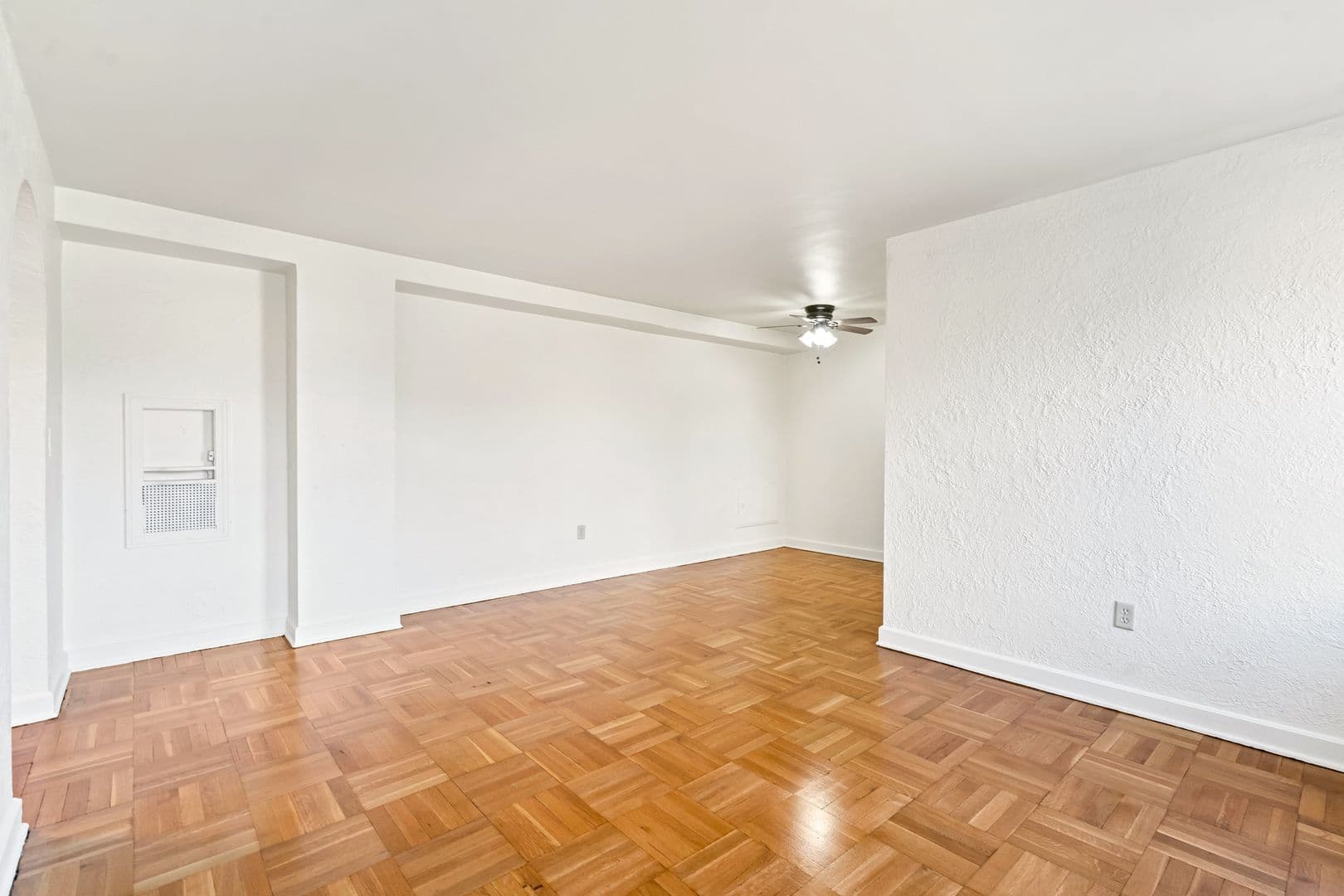 Pittsburgh Apartment: 3336 Brownsville Rd