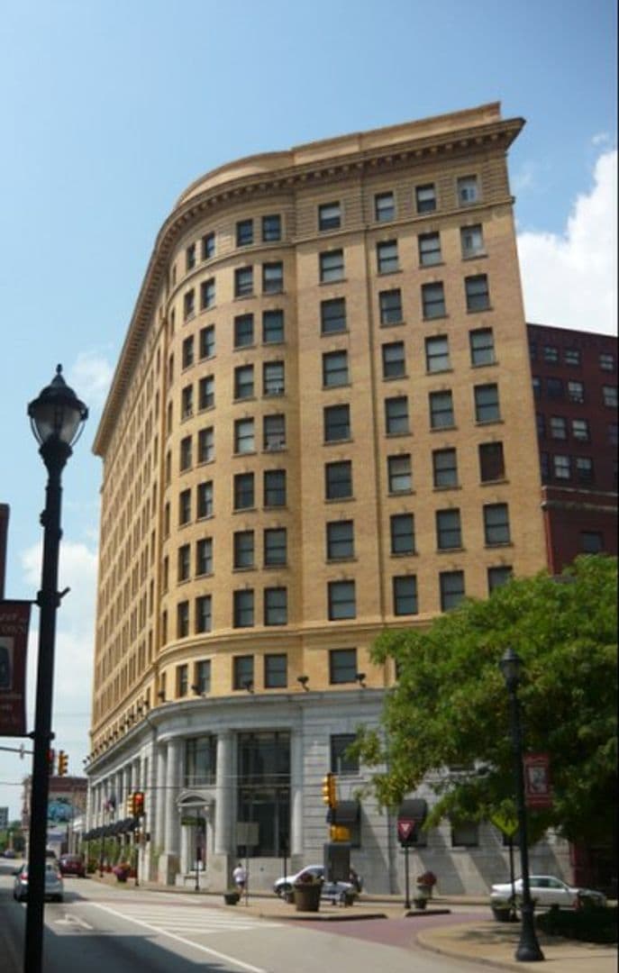 Uniontown Apartment: 48-52 W Main St